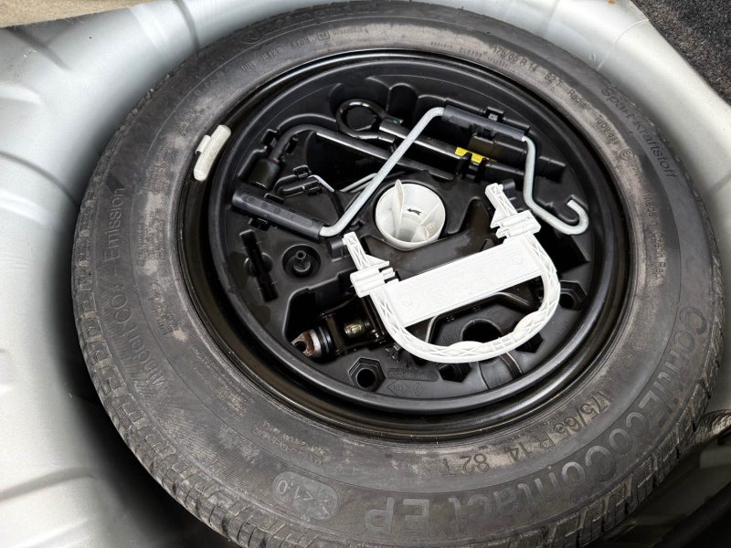 RENAULT CLIO 1.2 16V 75CH CAMPUS AUTHENTIQUE  