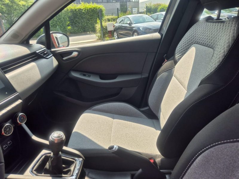 RENAULT  CLIO  1.0I - 12V TURBO TCE 90 2025