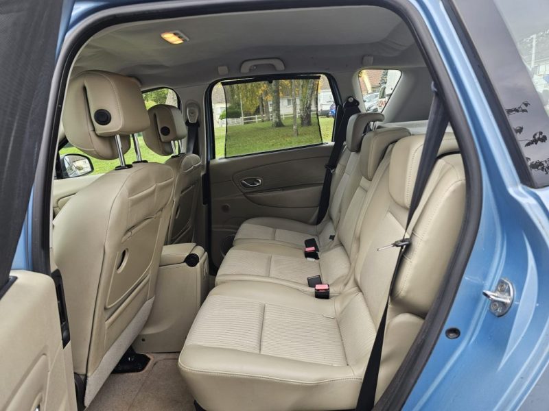 RENAULT SCENIC III 1.4 TCE 130CH LUXE PRIVILÈGE  2010