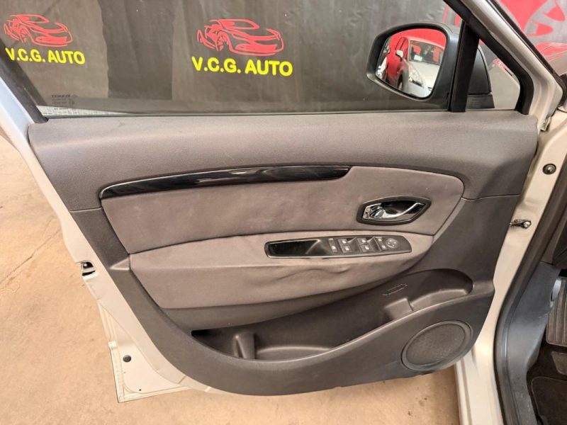 RENAULT GRAND SCENIC 3 1.5 DCI 110 Business 