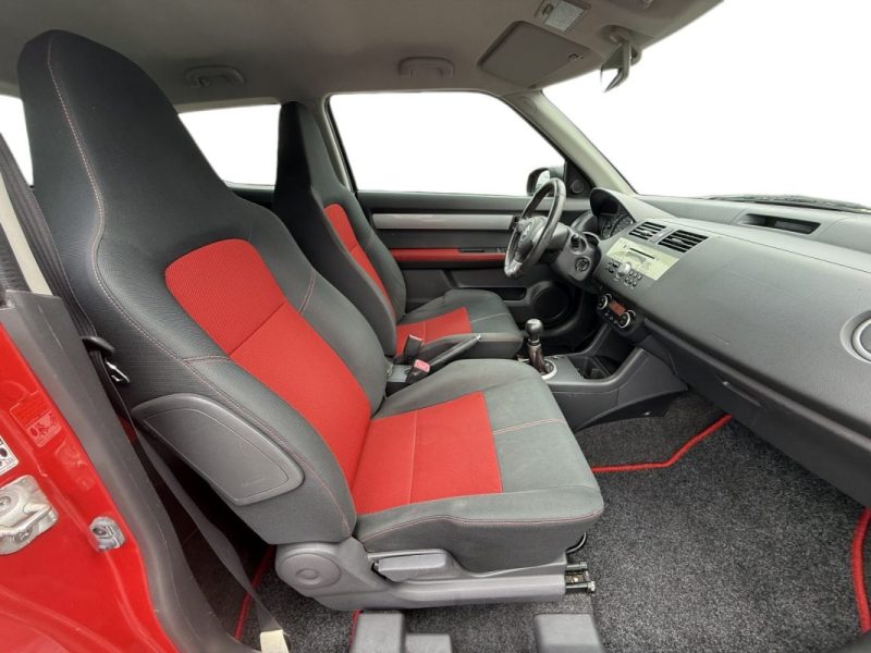 SUZUKI SWIFT SPORT 2.MAIN 1.6I 125CH  