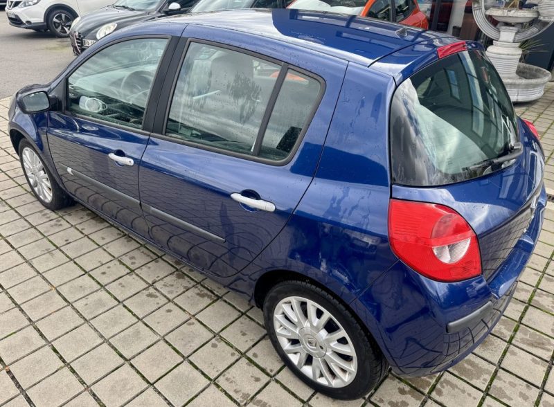 RENAULT CLIO 1.4 100CH PACK AUTHENTIQUE  2005