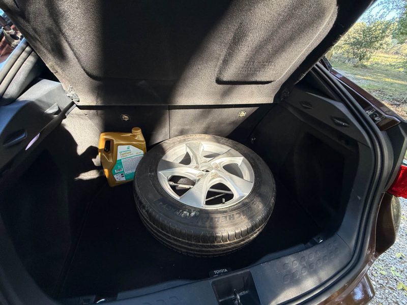 TOYOTA C-HR 122H DYNAMIC 2WD E-CVT 