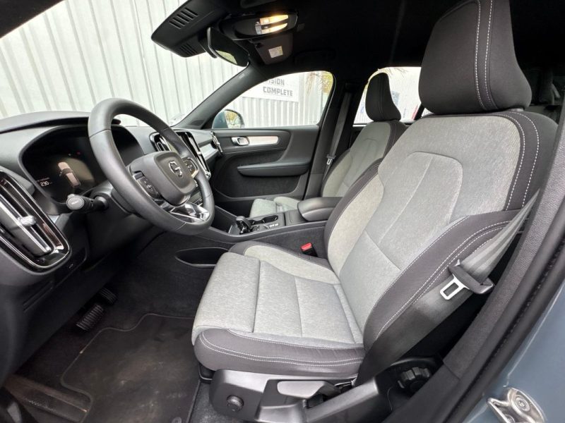 VOLVO XC40 B3 MOMENTUM 2.0 163CV BVA FAIBLE KILOMETRAGE GARANTIE 12 MOIS