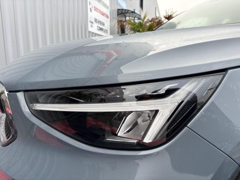 VOLVO XC40 B3 MOMENTUM 2.0 163CV BVA FAIBLE KILOMETRAGE GARANTIE 12 MOIS
