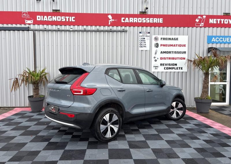 VOLVO XC40 B3 MOMENTUM 2.0 163CV BVA FAIBLE KILOMETRAGE GARANTIE 12 MOIS