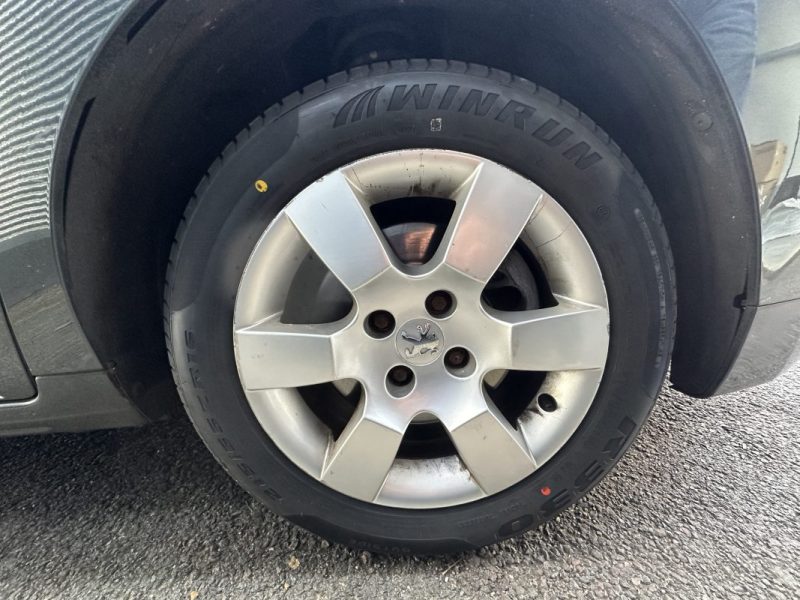 PEUGEOT 5008 1.6 THP 16V ALLURE BVA 156CH 7 PLACES 