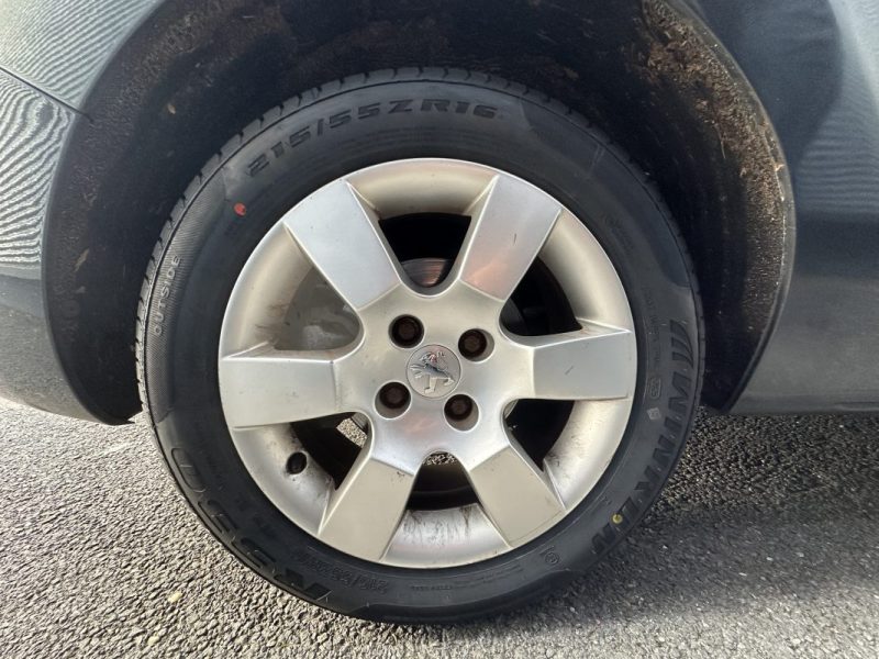 PEUGEOT 5008 1.6 THP 16V ALLURE BVA 156CH 7 PLACES 