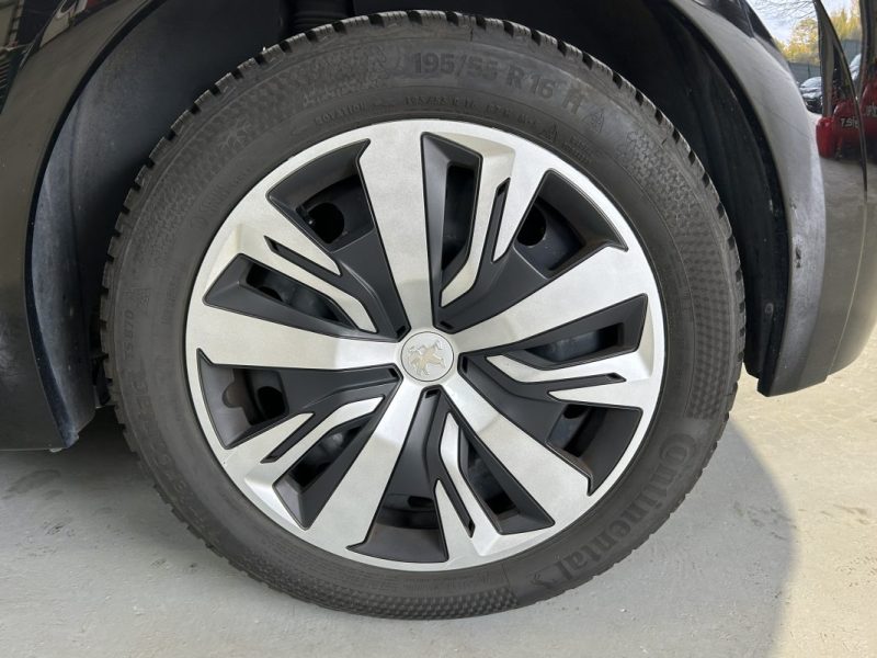 PEUGEOT E-208  ELECTRIQUE 100 Kw 136cv / ACTIVE CARPLAY 5P