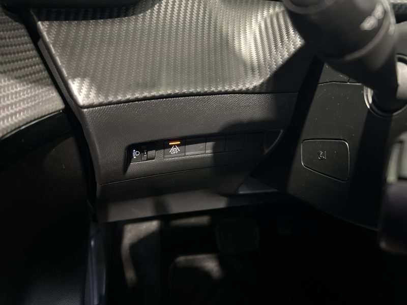 PEUGEOT E-208  ELECTRIQUE 100 Kw 136cv / ACTIVE CARPLAY 5P