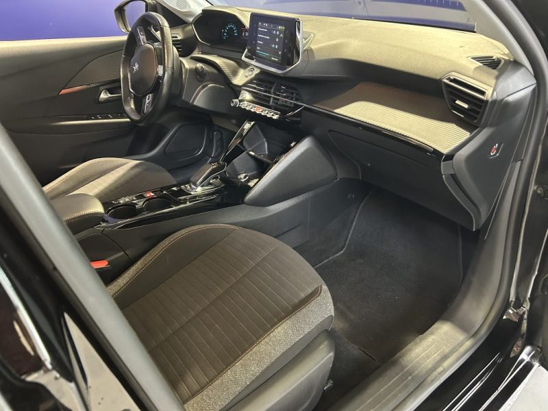 PEUGEOT E-208  ELECTRIQUE 100 Kw 136cv / ACTIVE CARPLAY 5P