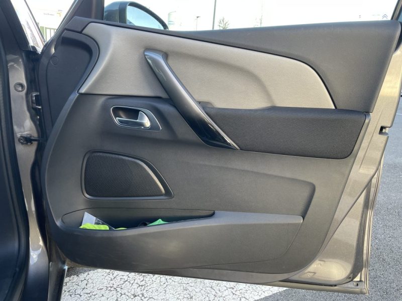 Citroën Grand C4 Spacetourer 1.5 BlueHDi 130 Shine Pack EAT8 • 7 Places • 2019