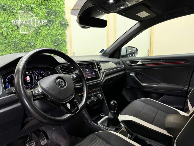 VOLKSWAGEN T-ROC 1.5 TSI EVO 150CH CARAT EXCLUSIVE 2017