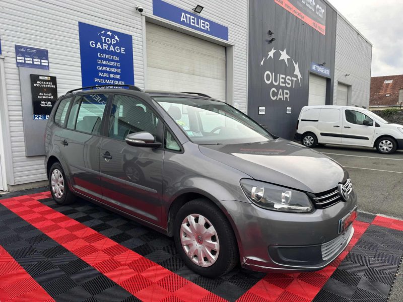 VOLKSWAGEN TOURAN 1RE MAIN