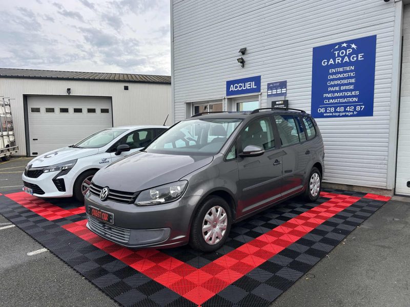 VOLKSWAGEN TOURAN 1RE MAIN