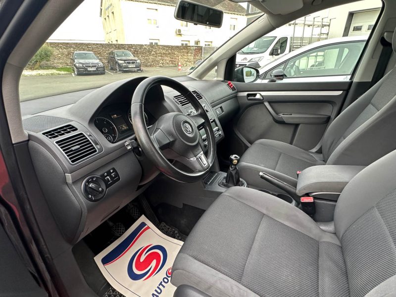 VOLKSWAGEN TOURAN 5 PLACE TDI 