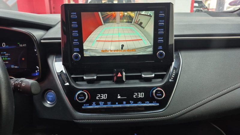 TOYOTA COROLLA TOURING SPORTS 122CV DYNAMIC BUSINESS/1 ERE MAIN/TVA RECUP 2022