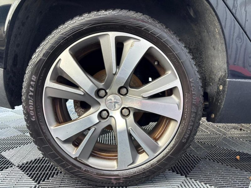 PEUGEOT 2008 1.6 E-HDI FELINE 115CV GARANTIE 12 MOIS 