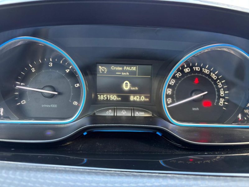 PEUGEOT 2008 1.6 E-HDI FELINE 115CV GARANTIE 12 MOIS 