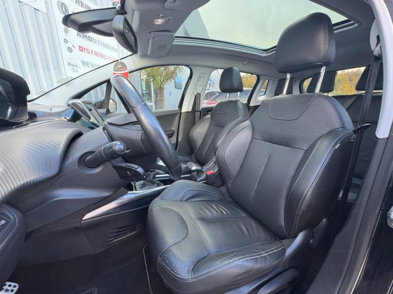PEUGEOT 2008 1.6 E-HDI FELINE 115CV GARANTIE 12 MOIS 