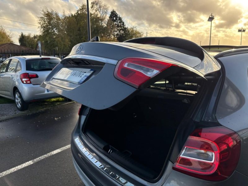 MERCEDES GLA 200 2.2 CDI 136ch 🚙📘 1ère main 🧾 Suivi complet / Toit ouvrant 🌞 / Garantie 6 mois