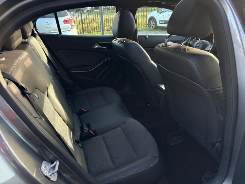 MERCEDES GLA 200 2.2 CDI 136ch 🚙📘 1ère main 🧾 Suivi complet / Toit ouvrant 🌞 / Garantie 6 mois