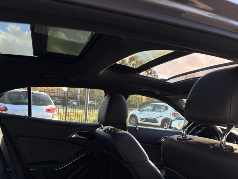 MERCEDES GLA 200 2.2 CDI 136ch 🚙📘 1ère main 🧾 Suivi complet / Toit ouvrant 🌞 / Garantie 6 mois