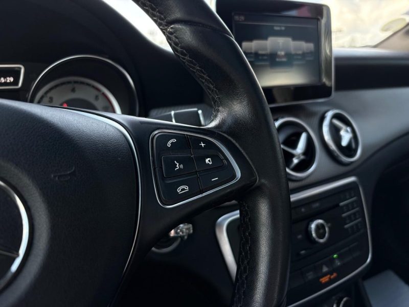 MERCEDES GLA 200 2.2 CDI 136ch 🚙📘 1ère main 🧾 Suivi complet / Toit ouvrant 🌞 / Garantie 6 mois