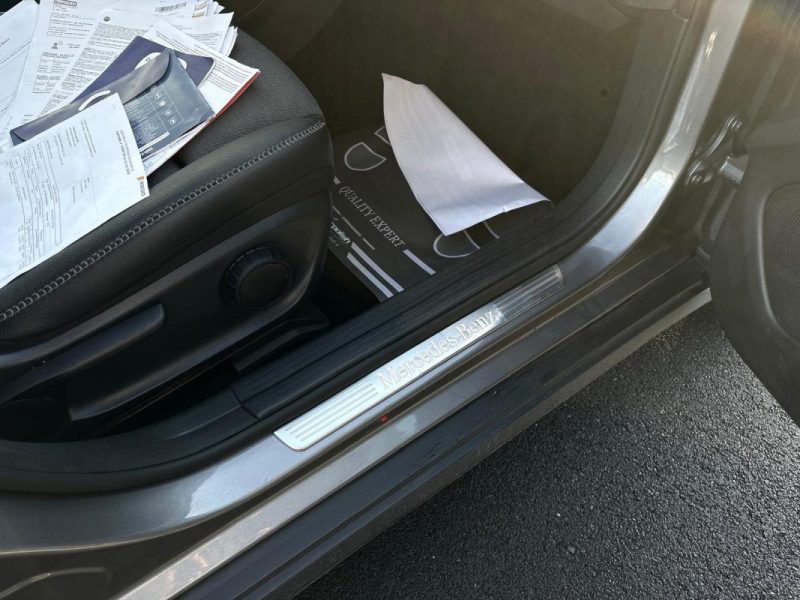 MERCEDES GLA 200 2.2 CDI 136ch 🚙📘 1ère main 🧾 Suivi complet / Toit ouvrant 🌞 / Garantie 6 mois