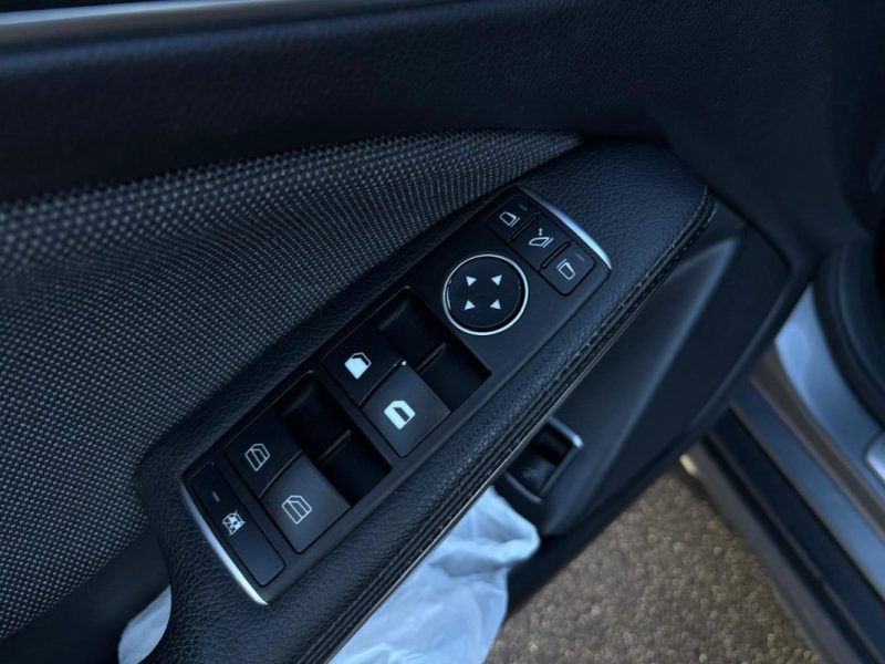 MERCEDES GLA 200 2.2 CDI 136ch 🚙📘 1ère main 🧾 Suivi complet / Toit ouvrant 🌞 / Garantie 6 mois