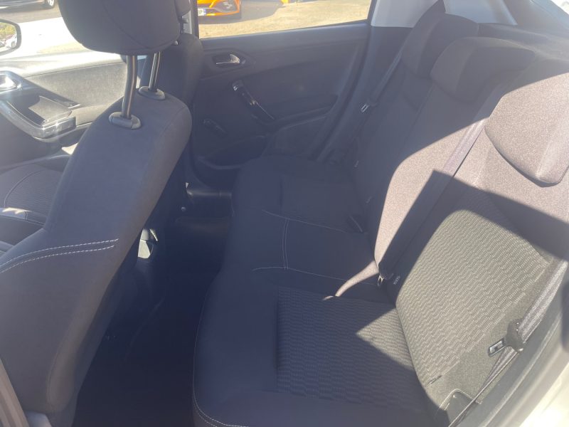 PEUGEOT 208 1.6 BLUEHDI 100CH ALLURE 5P 170MKM