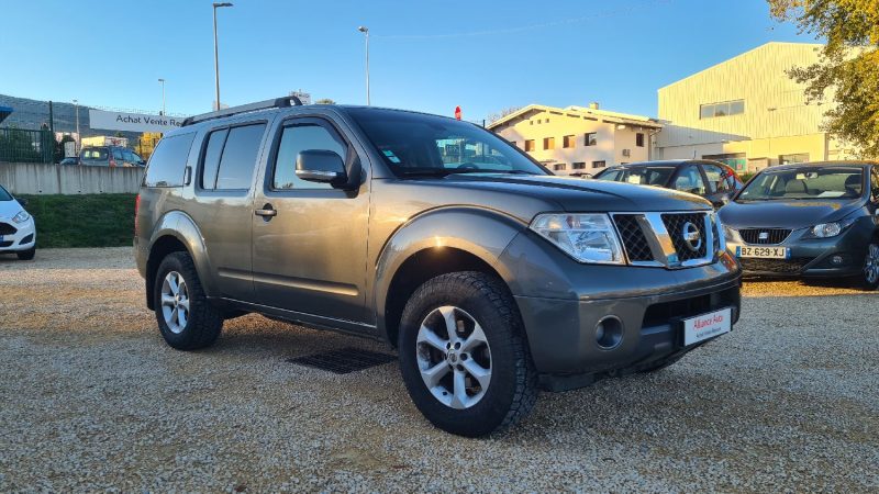NISSAN PATHFINDER 4x4 - 2.5 DCi Boite Automatique 7Places