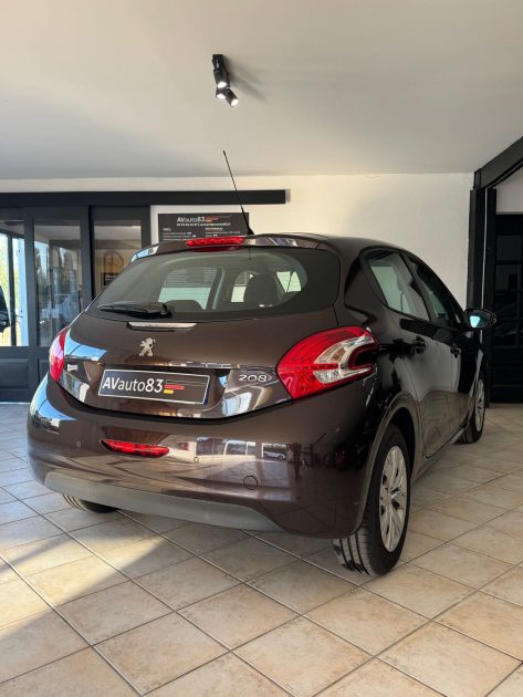 Peugeot 208 1.4 VTI 95ch Allure - 98.000 km - Moteur à Chaîne - Révisée - CT Ok- - Garantie 1an