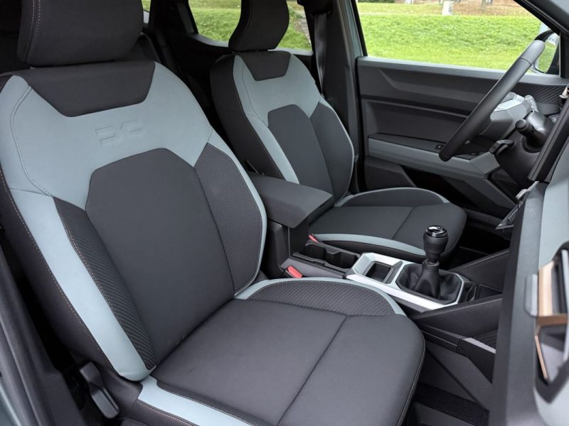 Dacia Duster MILD HYBRID 130 4X2 EXTREME Pack Techno / Pack City / Pack Cold