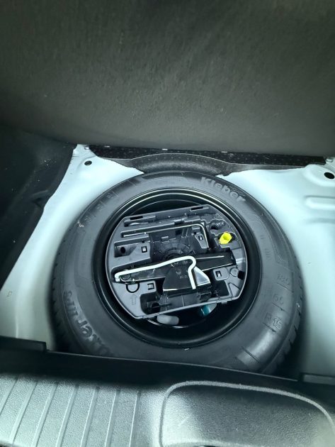 PEUGEOT 208 1.2 PURETECH 110  EAT6 ALLURE BUSINESS - FAIBLE KM - ENTRETIEN COMPLET  (234E/mois)