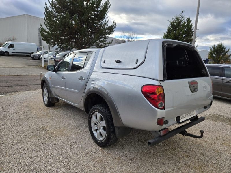 MITSUBISHI L200 2.5 TD 4X4 PICKUP DOUBLE CABINE 115CV 2010