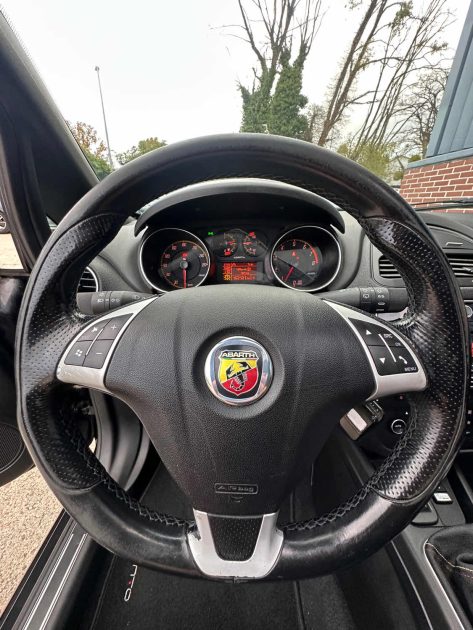 FIAT PUNTO ABARTH 1.4I - 16V TURBO MULTIAIR 2011