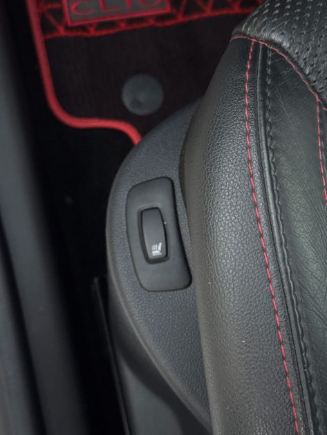 RENAULT CLIO IV RS 1.6 Turbo 220 ch Energy Trophy EDC N°341