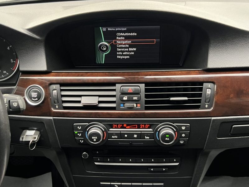 BMW SERIE 3 COUPE E92 PHASE 2 LCI 325D 3.0 6 CYLINDRES 204 BOITE AUTO TOIT OUVRANT - Garantie 1 an