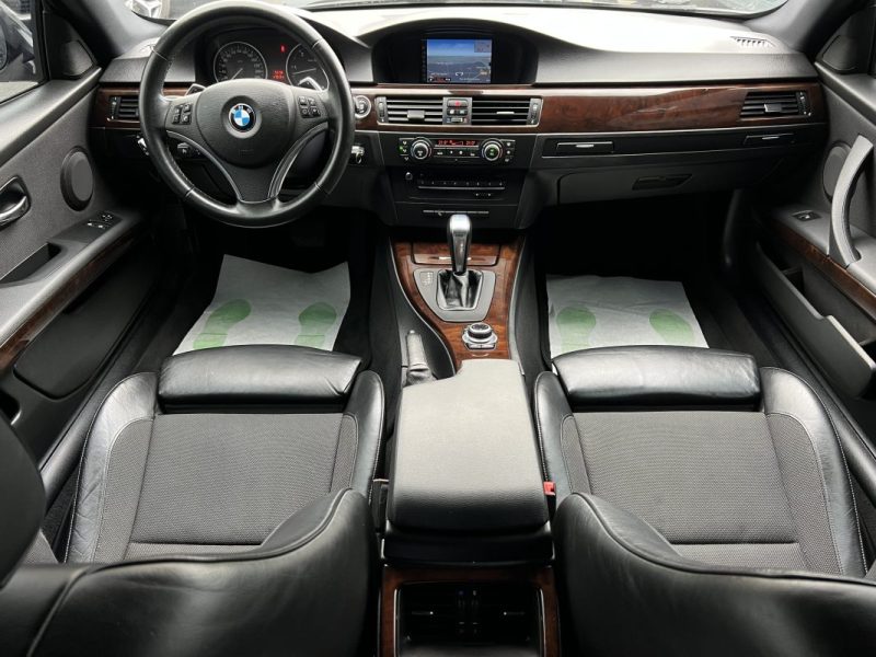 BMW SERIE 3 COUPE E92 PHASE 2 LCI 325D 3.0 6 CYLINDRES 204 BOITE AUTO TOIT OUVRANT - Garantie 1 an