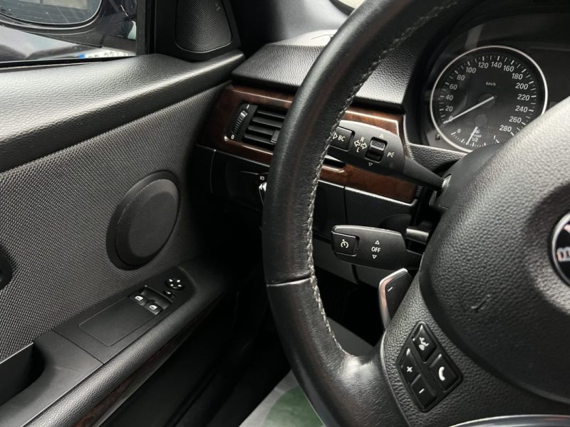 BMW SERIE 3 COUPE E92 PHASE 2 LCI 325D 3.0 6 CYLINDRES 204 BOITE AUTO TOIT OUVRANT - Garantie 1 an