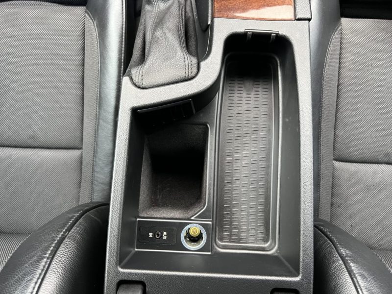 BMW SERIE 3 COUPE E92 PHASE 2 LCI 325D 3.0 6 CYLINDRES 204 BOITE AUTO TOIT OUVRANT - Garantie 1 an