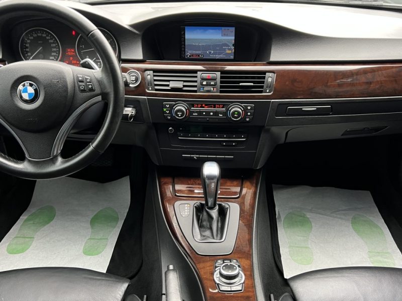 BMW SERIE 3 COUPE E92 PHASE 2 LCI 325D 3.0 6 CYLINDRES 204 BOITE AUTO TOIT OUVRANT - Garantie 1 an