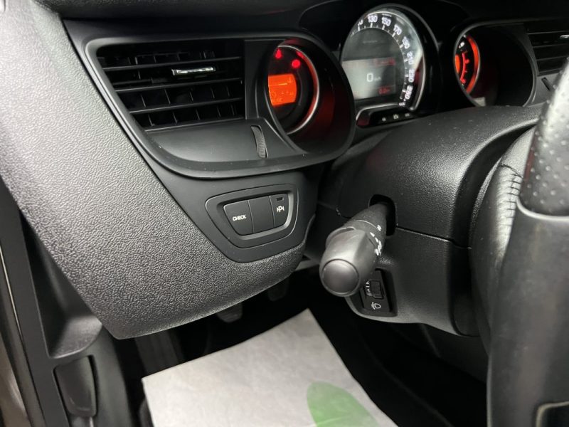 CITROEN C5 II PHASE 2 SW / BREAK 1.6 HDI 115 Cv ECRAN GPS / CRIT AIR 2 - GARANTIE 1 AN
