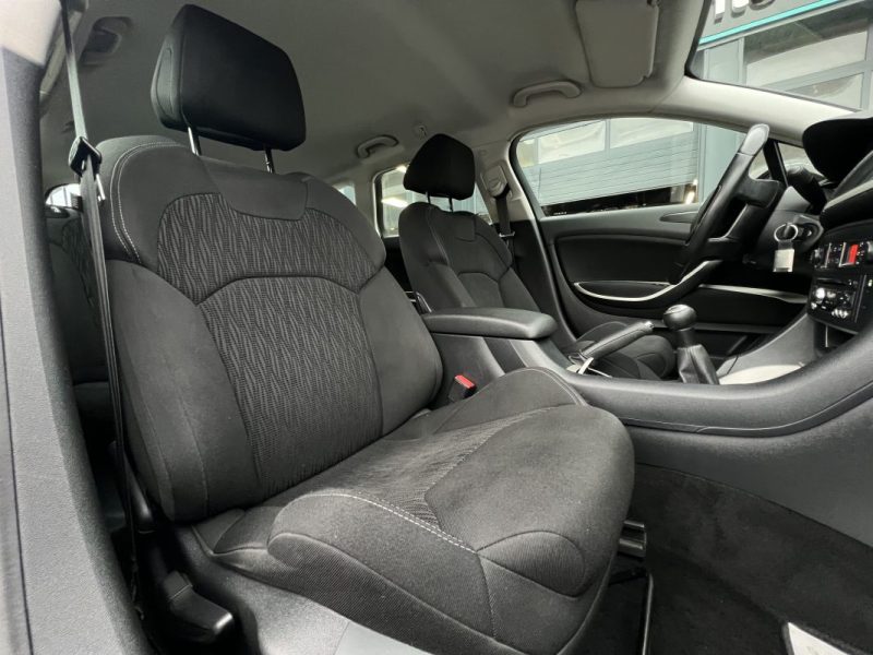 CITROEN C5 II PHASE 2 SW / BREAK 1.6 HDI 115 Cv ECRAN GPS / CRIT AIR 2 - GARANTIE 1 AN