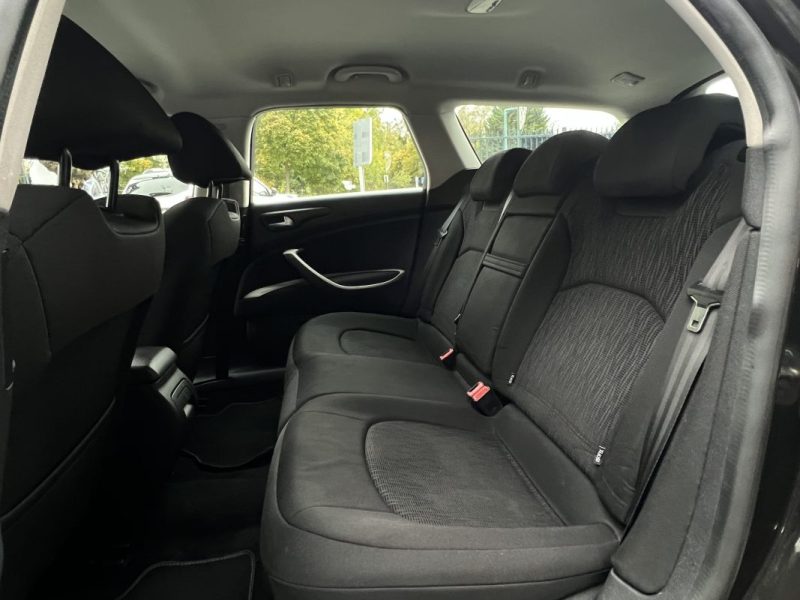 CITROEN C5 II PHASE 2 SW / BREAK 1.6 HDI 115 Cv ECRAN GPS / CRIT AIR 2 - GARANTIE 1 AN