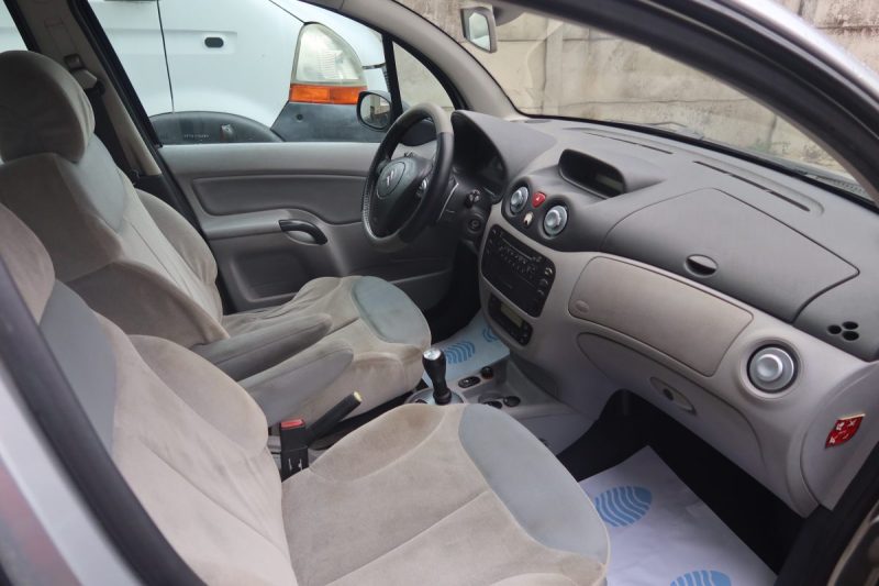 CITROEN C3 1.6I 16V EXCLUSIVE SENSODRIVE 2002