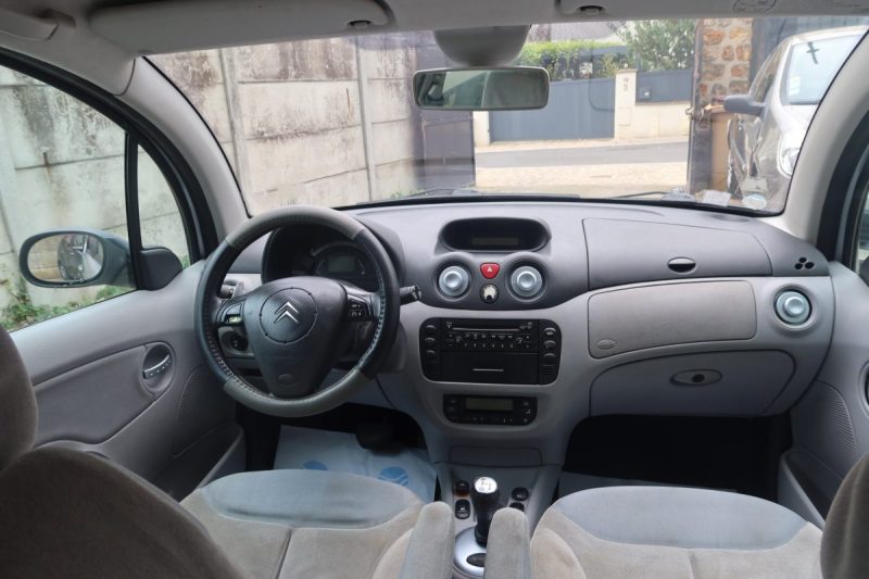 CITROEN C3 1.6I 16V EXCLUSIVE SENSODRIVE 2002