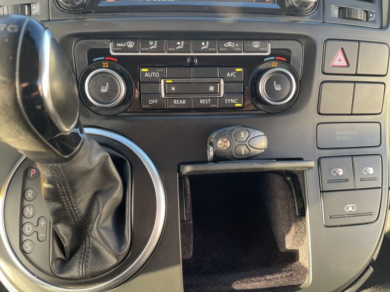 VOLKSWAGEN MULTIVAN 2.0 TDI 180CH  CONFORTLINE DSG7  GARANTIE 3/12 MOIS 2012