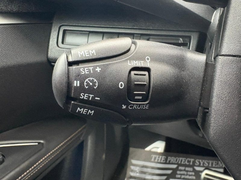 PEUGEOT 5008 II 1.5 BLUEHDI 130 Ch GTLine 🚗 - Toit ouvrant 🌞- Apple Car play 📱 - Garantie 6 mois 